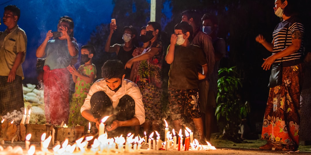 Photo Candlelight vigil